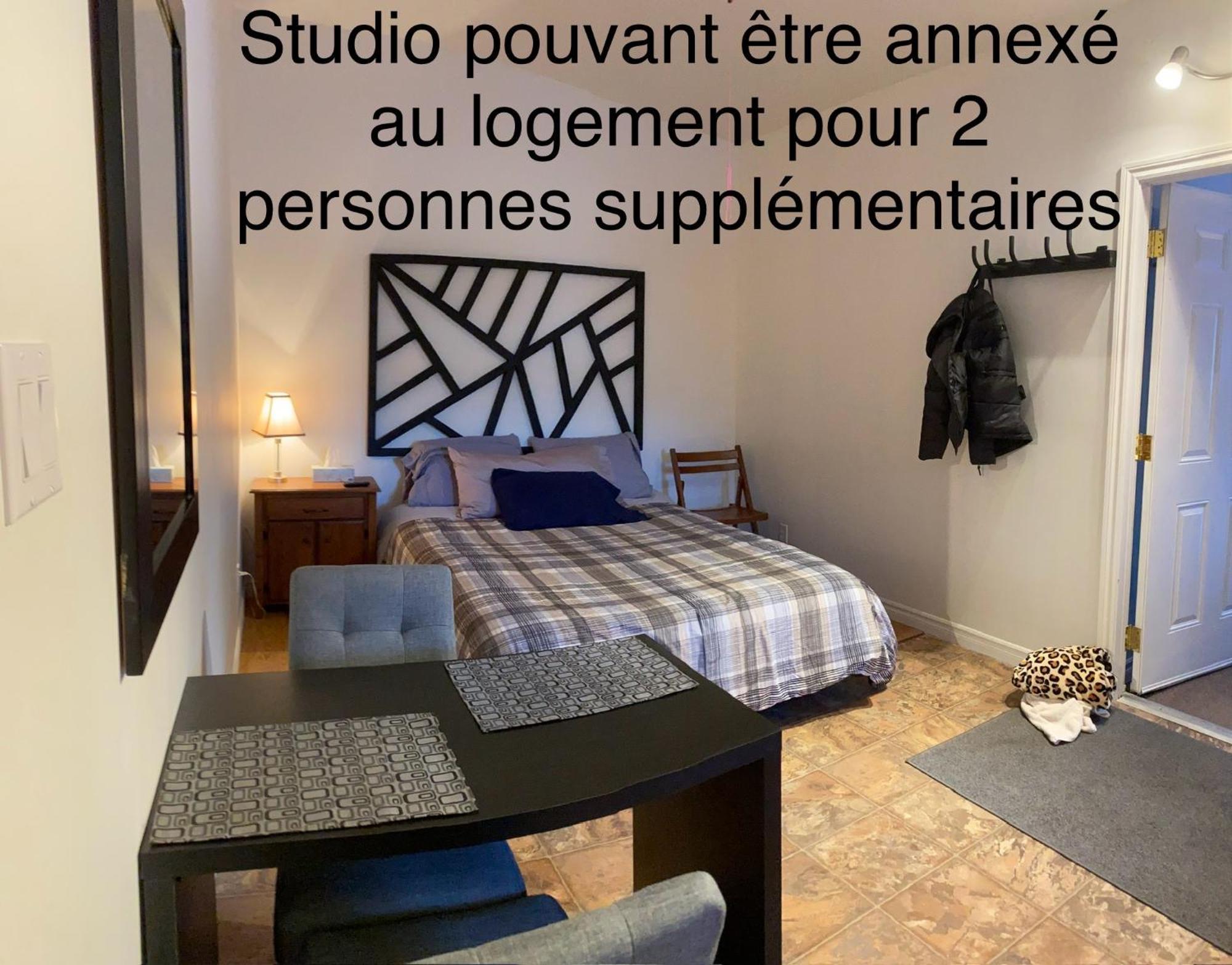 Logement 3 ,5 Entierement Prive Lac-Mégantic Buitenkant foto